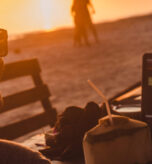 women-looking-white-vintage-people-1340x638